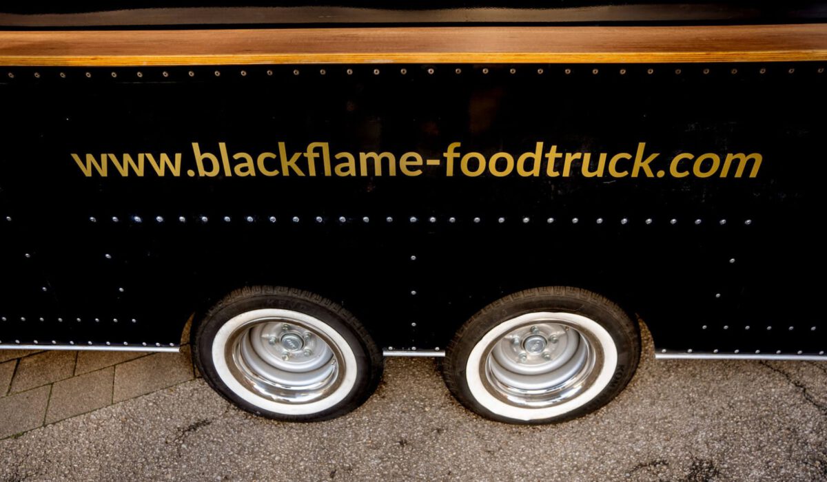 blackflame-foodtruck1